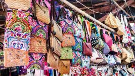 ladies-shopping-market-in-karol-bazar.jpg