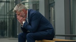 moving-shot-stressed-middle-aged.jpg moving-shot-stressed-middle-aged.jpg