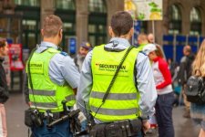 swizer.jpg swizer.jpg